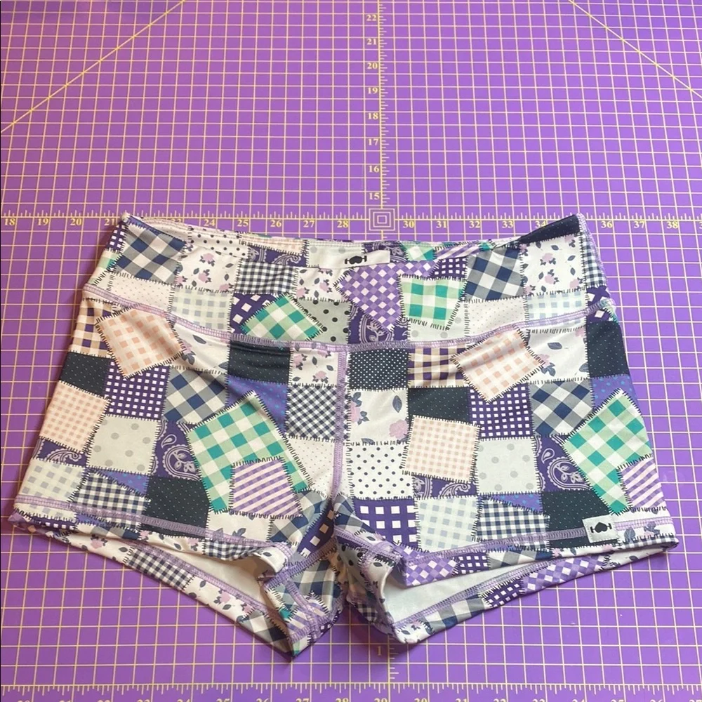 Wodbottom Large EUC Patchwork Women's Shorts - Picture 1 of 3